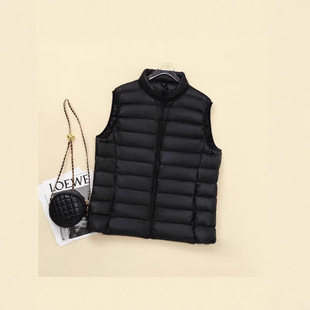 Winter plus fertilizer plus size 200kg plus size light down vest women's stand collar vest shoulder chubby girl light ultra-thin