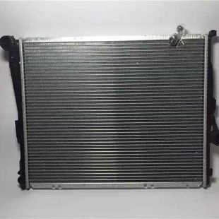Подходит для BMW 320 318 X1 X3 X5 X6 GT 535 525530 523 730 740 резервуар для воды