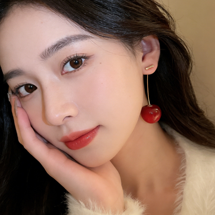 2026 New Red Velvet Retro Hong Kong Style Autumn and Winter Earrings, French Exquisite Earrings, Niche and Stylish Ear Accessories