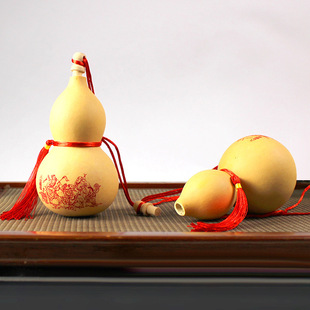 Factory wholesale wine gourd multi-pattern craft gourd night market stall scenic area gourd decoration wine gourd sample