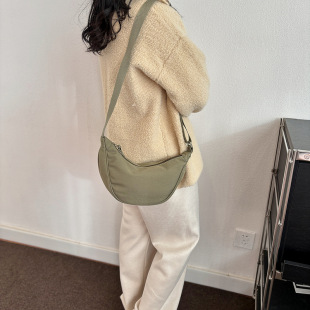 2025 New Canvas Bag Women's Spring and Summer High-end All-match Shoulder Crossbody Bag Go Out to Play Girls Small Satchel Bag