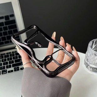Креативный веселье Полая змея применима к ihone16promax Apple 15 чехол для телефона 14 новый 13 охлаждение