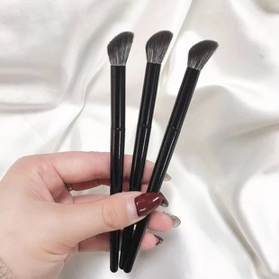 Finger Abdominal Nasal Shadow Brush Cangzhou Makeup Brush A105 Nose Shadow Brush Side Shadow Brush Single Pack Oblique Head Repair Brush