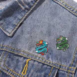 Chinese national fashion dragon brooch zodiac Dragon metal badge creative schoolbag decorative collar pin