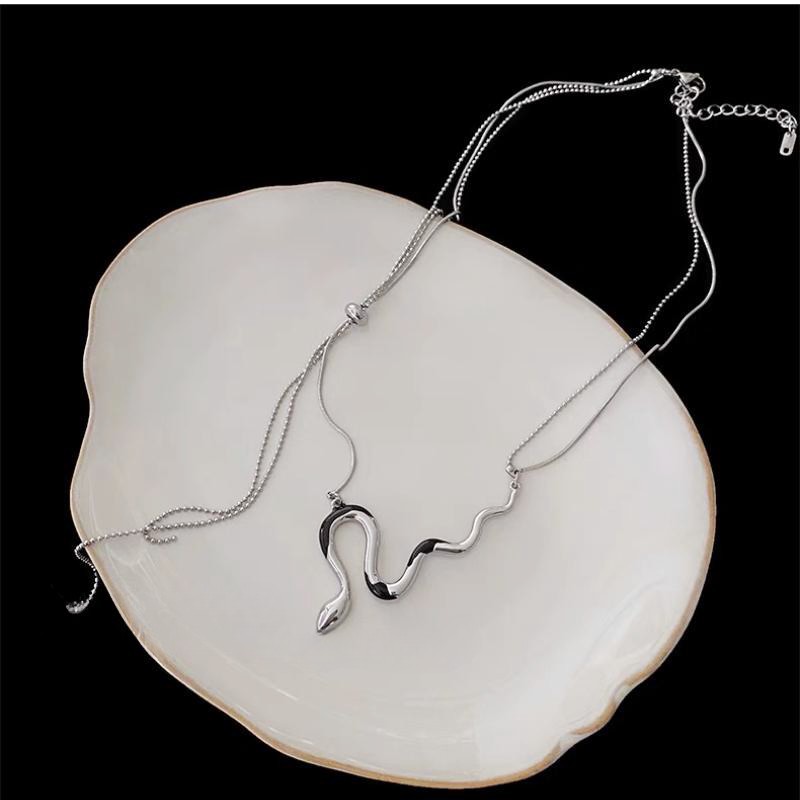 Japanese and Korean Style Golden Snake Waist Chain with Suit Skirt Internet Popular Metal Chain Belt Snake Head Pants Chain Women's New Fashion Necklace