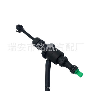 Nissan new sunshine clutch master cylinder clutch pump 30610-3VF0B 30610-1HK0A brake pump