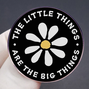 Little Things Are Big Things Brooch Sunflower Daisy Inspirational English Pin Badge Metal Alloy Badge Accessories