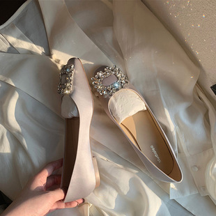in stock Spring and Autumn Water Diamond Buckle Square Head Flat Wedding Shoes Shallow Mouth Elegant Elegant Silk Single Shoes for Women