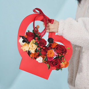 Hollow Love Flower Packaging Mother's Day Fashion Portable Flower Box Paper Flower Basket Valentine's Day Handbag