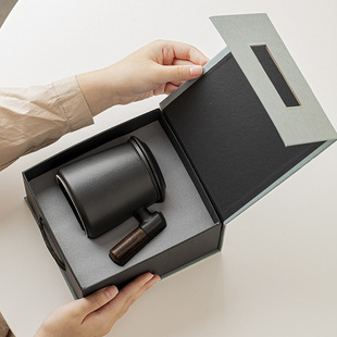 Creative personal cup with wooden handle ceramic tea cup with lid tea separation mug office Cup gift box gift gift