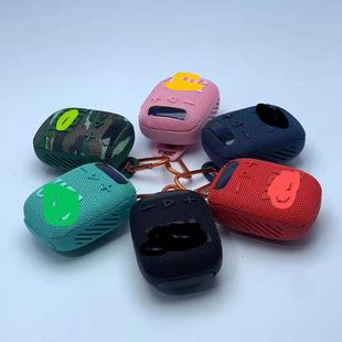 Cross-border WIND3S with screen clip sports riding wireless Bluetooth speaker outdoor portable card subwoofer