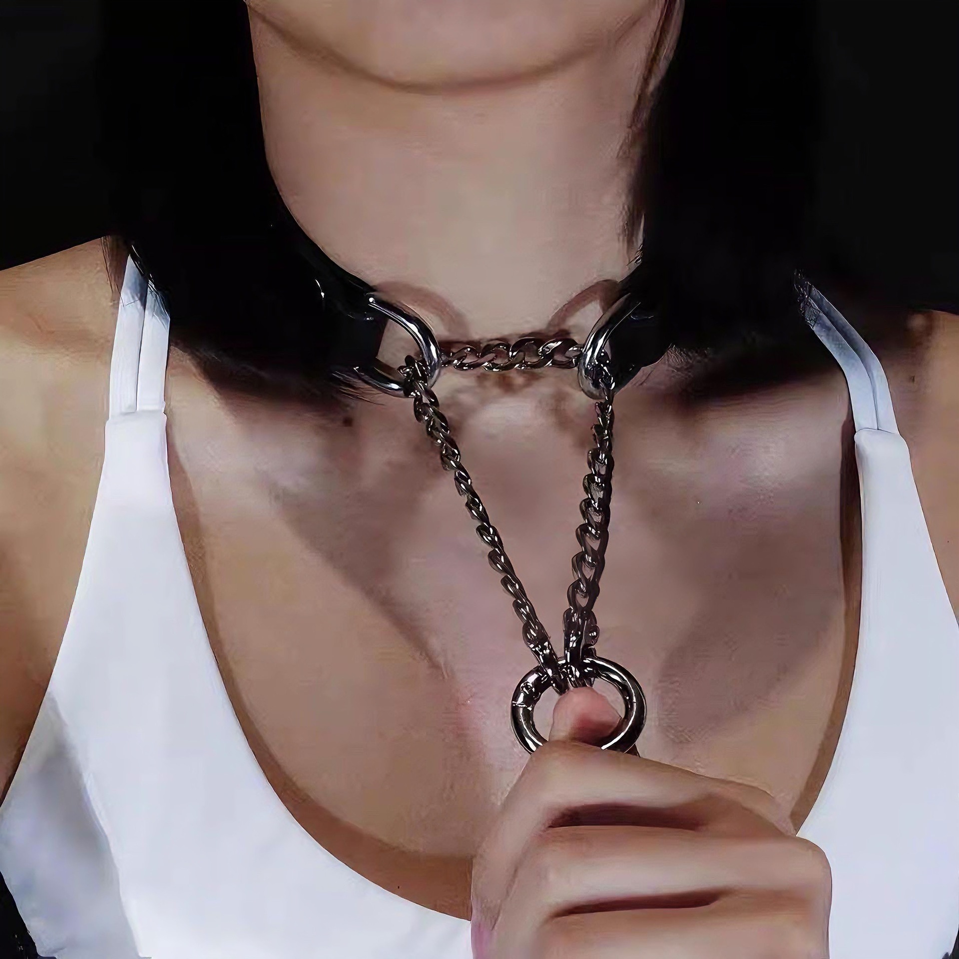 Gothic Chain Choker Neck Strap Necklace Choking Collar Metal Chain Pull Tightening Punk Style Collar Traction Rope