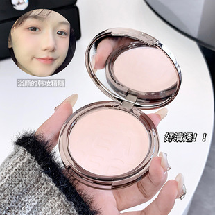 Gegebear Gogo bear feather soft fog makeup powder powder control oil is not easy to take off makeup waterproof concealer delicate