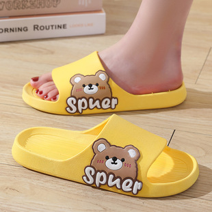 2024 new fashion brand girls wear slippers bear Korean version of sandals and slippers lovers home four seasons slippers women wholesale