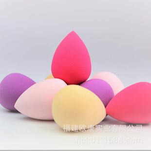 Drop-Shaped Beauty Egg Is Skin-Friendly and Delicate, Suitable for All Skin Types. Customizable Logo/Size