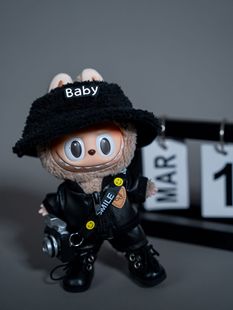 Только одежда для продажи Labubu сидящая вечеринка локомотив маленькая кожаная одежда 15cm макарон эмалированная кукла костюм
