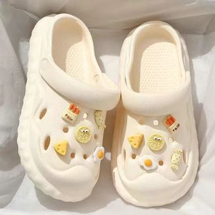 Women's thick-soled hole shoes 2023 New Internet celebrity cute cartoon DIY shit feeling closed toe half slippers outdoor sandals