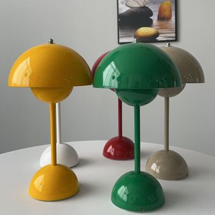 Danish Red Vintage Long Bright Lamp Bedroom Wedding Room Accompanying Mushroom Flower Bud Wedding Bedside Table Newlywed Middle Ancient Table Lamp