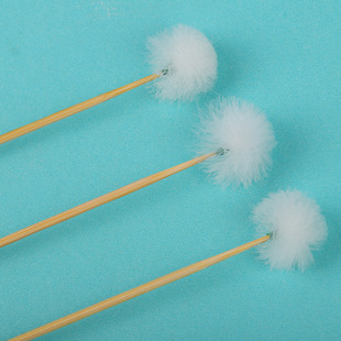 Bamboo handle medium goose feather stick ears Mao Mao ear digging Spoon soft Mao ear spoon full set of ear picking tools factory wholesale