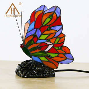 Huijing Tiffany Butterfly Lamp Спальня Прикроватная Ночная лампа Трансграничная поставка Гостиная Декоративная настольная лампа DIY Стеклянная настольная лампа