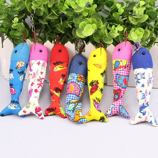 Wholesale Thailand Ethnic Handmade Jewelry Pendant Creative Flower Cloth Long Fish Fabric Keychain Pendant Small Fish Key