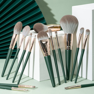 14 green cloud makeup brush suit soft hair loose paint concealer brush full set of student affordable high quality portable brush
