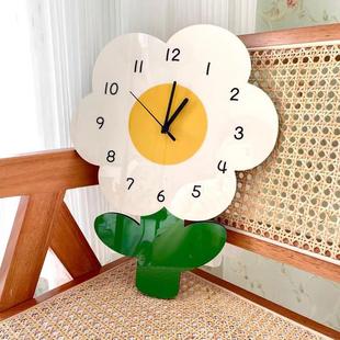 Simple flower creative artistic cartoon clock living room mute wall clock flower shop Internet celebrity cute decorative clock ins
