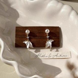 Pearl Fish Tail Tassel Earrings Women's Mosquito Incense Plate Ear Clip Ear Holes Light Luxury High-end Elegant Elegant Earrings Drop Earrings