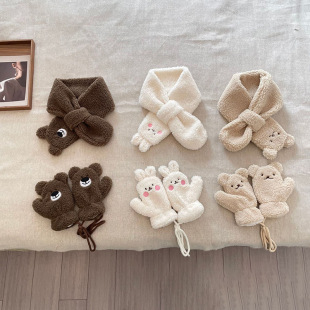 Aimo baby 2023 Winter girls' warm furry scarf cartoon cute scarf gloves two-piece suit