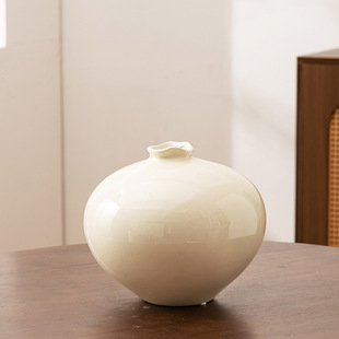 Cream Style Ceramic Vase Large Ornaments Living Room Coffee Table Hydroponic Flower Vase Advanced Sense Decorations White Moon Bottle