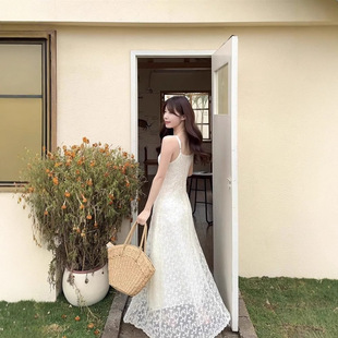 Pure Desire Style Embroidered Sling dress Women's 2025 Summer New Elegant Fashionable Tight Waist Slimming Chic Long Dress Trendy