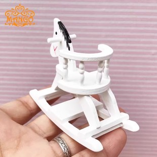 1:12 Кукольный домик dollhouse мини-мебель модель детской комнаты красного дерева цвета качается троянская стрельба реквизит