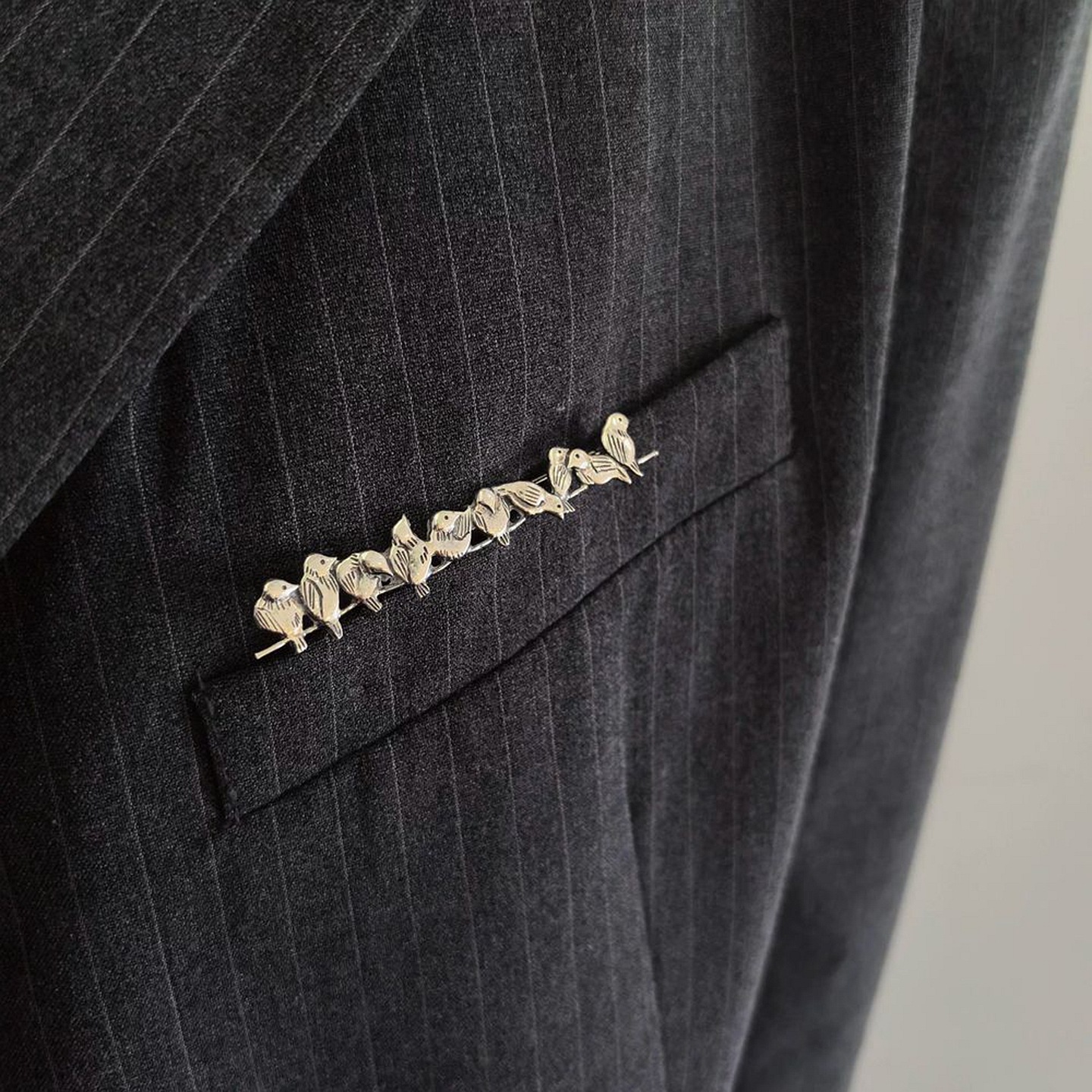 Alloy Branch Bird Arrangement Brooch, Playful and Interesting Collar Pin, Vivid Suit Accessory, Simple Unisex Clothing Decoration