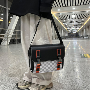 Cross-border New Trendy Cool Men's Shoulder Bag Retro Simple Plaid Messman Bag All-match Commuter Casual Crossbody Bag for Men