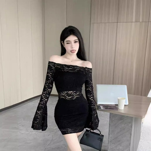 Spice Girls All-match One-line Collar Shoulder Sexy Long-sleeved Dress Lace Hollow-out Design Trumpet Sleeve Wrapped Hip Skirt for Women