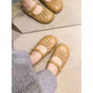 Spring/Summer 2024 New French Style Pleated Western Style Baotou Half Slippers Women's Outer Wear Gentle Outgoing High-grade Single-layer Shoes for Women