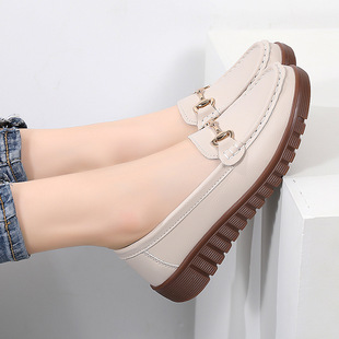 Flat Shoes for Women, Genuine Leather Soft Soles, Middle-aged Old Beijing Cloth Shoes, Mother's and Pregnant Women's Shoes, Non-slip, Comfortable, Lazy Shoes, Autumn