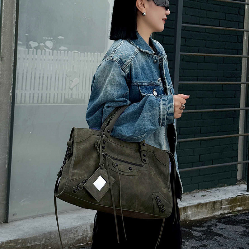 2025 New Cross-Border Women's Handbag, Crossbody Bag, Motorcycle Bag, High-End Large Capacity Handbag, Shoulder Bag, Tote Bag