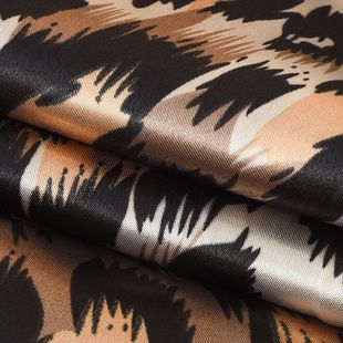 2021 spring and summer new simulation silk scarf women's 90cm square satin pure leopard print European and American foreign trade silk scarf