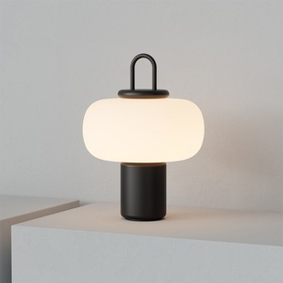 Post-modern minimalist creative children's bedroom living room Japanese bedside lamp designer model room study glass table lamp