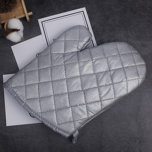 Spot Thickened Cotton Kitchen Heat Insulation Gloves High Temperature Non-slip Heat-resistant Baking Microwave Oven Anti-scalding Hand