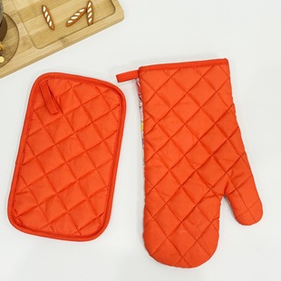 New Marine baking microwave oven gloves oven insulation gloves mat suit anti-scald gloves manufacturers wholesale