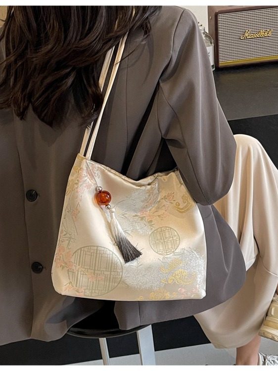 Chinese Style New Tote Embroidered Bag, 2025 Spring, Large Capacity Commuter Bag for Women, Shoulder Bag, Crossbody Bag, Handbag, Underarm Bag