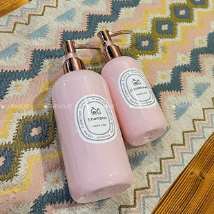 Спот 250 ml500 ml Розовая бутылка для салона красоты Массажное масло для тела Бутылка для мытья рук Очищающая бутылка