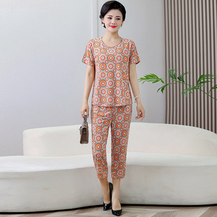 Middle-aged Mother's Summer Round Neck Short-sleeved T-shirt Top Middle-aged Women's Age-reducing Western Style suit Loose Two-piece Set