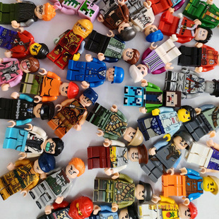 Специальное предложение, совместимое со строительными блоками Lego, кукла с мелкими частицами, собранные строительные блоки, готовая игрушка-головоломка для мальчика и девочки