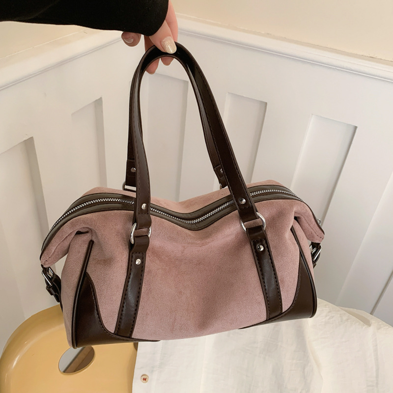 High-end Korean style large capacity crossbody bag, 2026 new fashion commuter shoulder bag, niche handbag/pillow bag.