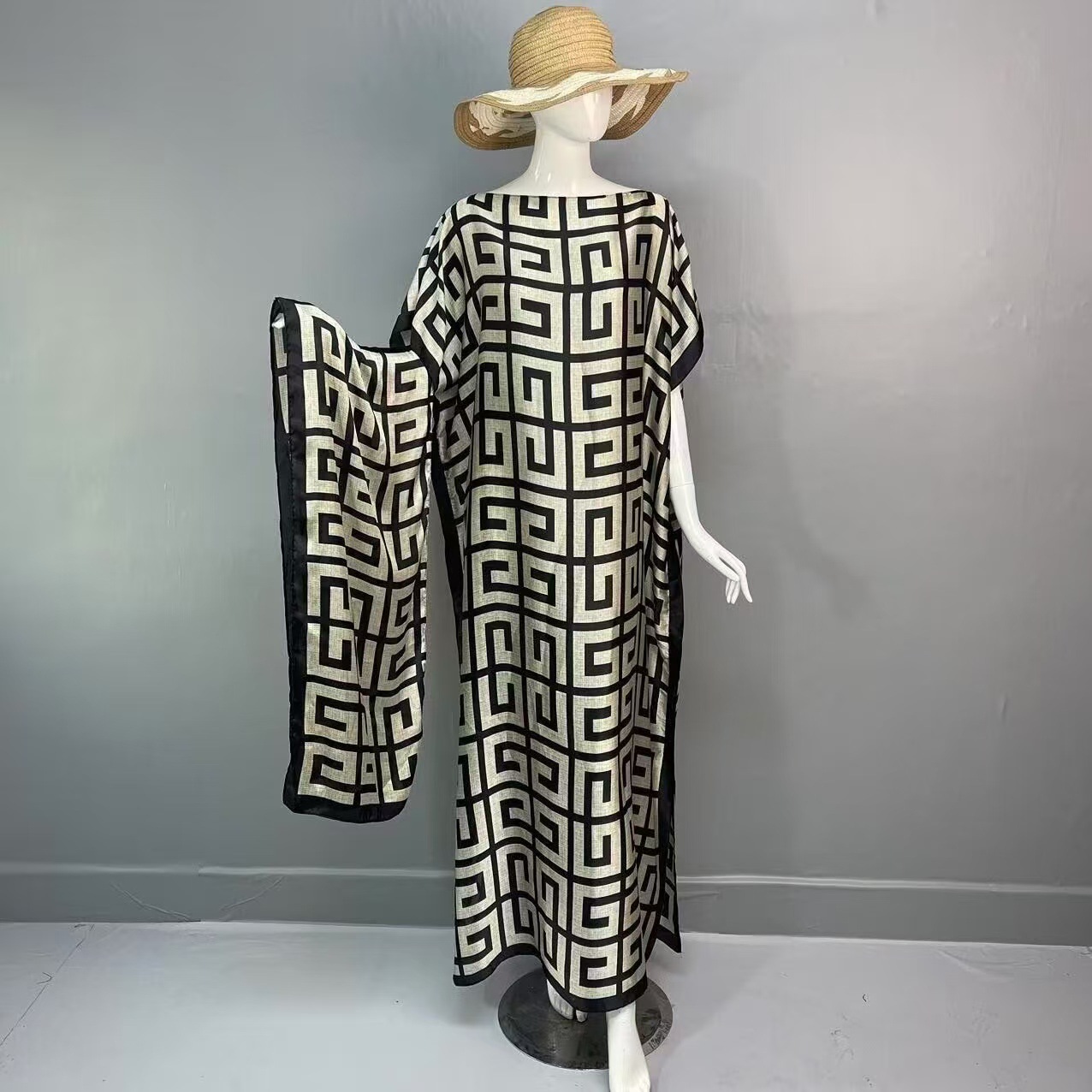 Afrika kaftan kostyumi - sariq bilan uzun to'n