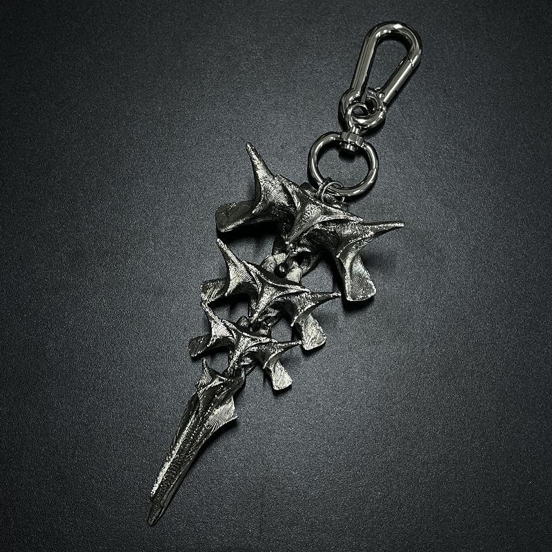 Trendy Street Punk Pendant from Iron Trade: New Heavy-Duty Y2K Gothic Style Dragon Bone Splicing Keychain