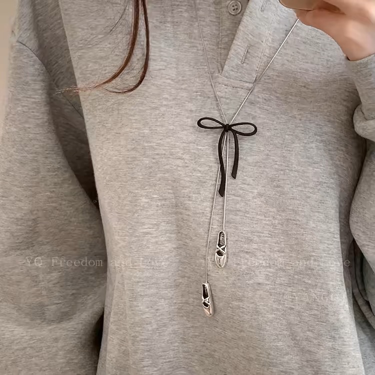 Ballet Shoes Bow Long Necklace Women's 2024 New High-end Design Autumn and Winter Sweater Chain Sweater Chain Accessories